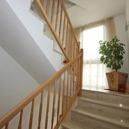 Apartment Apartment In Kaltenbach Near Ski Lift, Cleaning Included Stumm