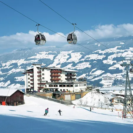 Apartment In Kaltenbach Near Ski Lift, Cleaning Included Appartamento