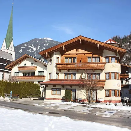 Apartment Apartment In Kaltenbach Near Ski Lift, Cleaning Included